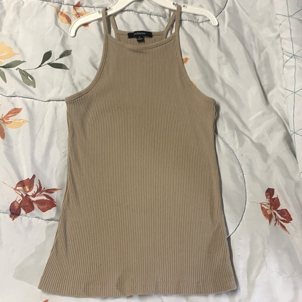 ambiance tank, Size: Medium